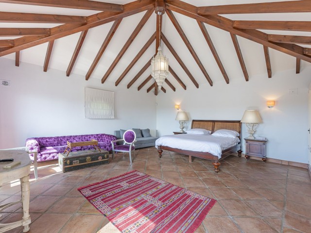 5 Bedrooms Villa in Sotogrande