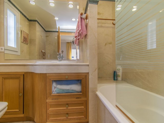 Villa con 3 Dormitorios  en Santa Clara