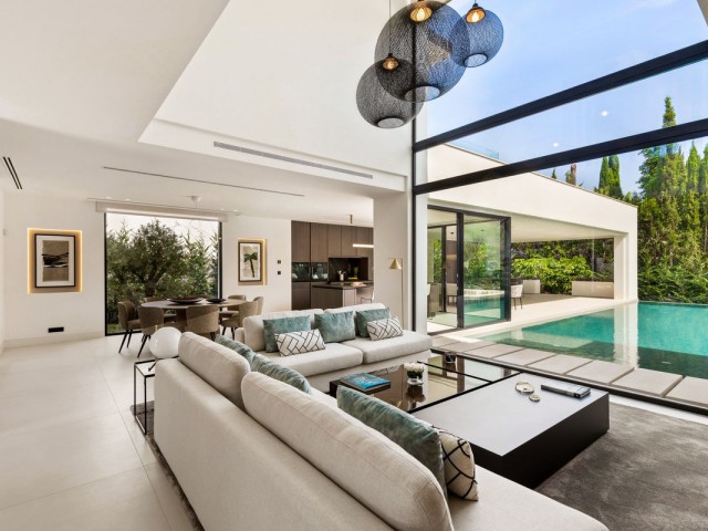 5 Slaapkamer Villa in Nueva Andalucía