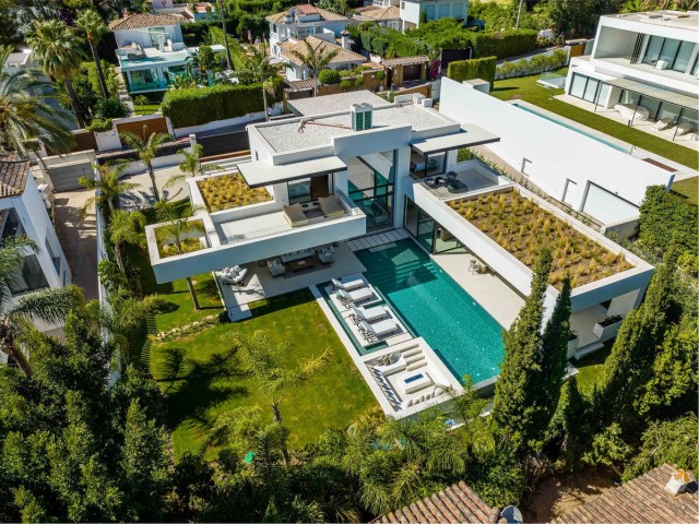 5 Slaapkamer Villa in Nueva Andalucía