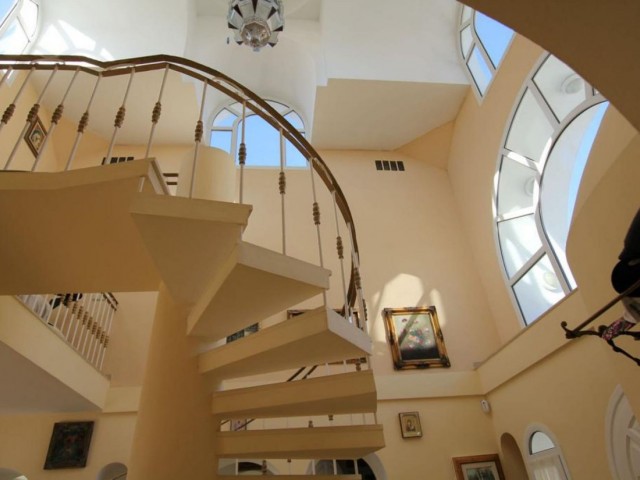 Villa, Riviera del Sol, R4126108