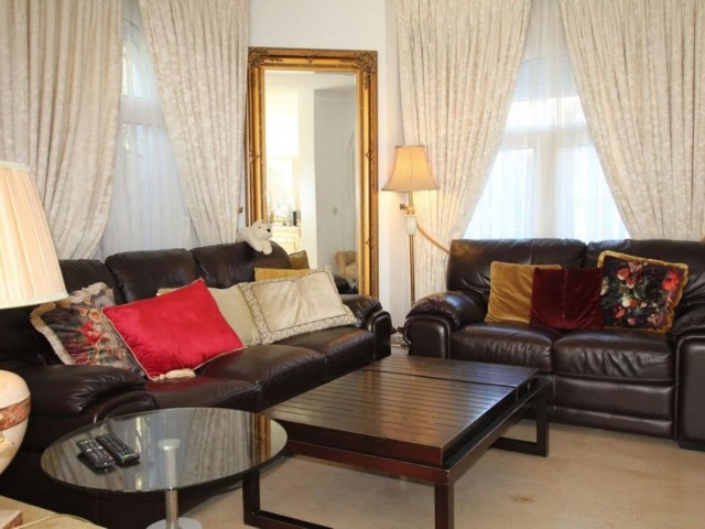 10 Slaapkamer Villa in Riviera del Sol