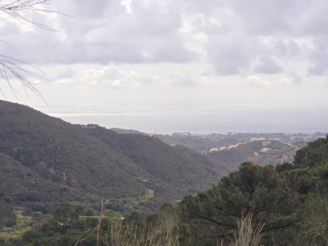  Perceel in Benahavís