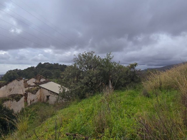  Perceel in Benahavís