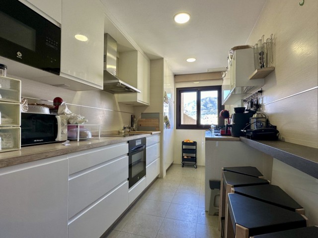 Apartamento con 3 Dormitorios  en Los Pacos