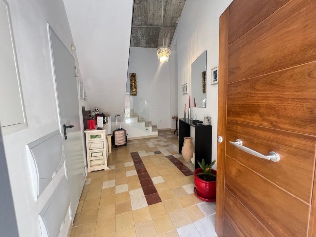 Kommerziell in Málaga