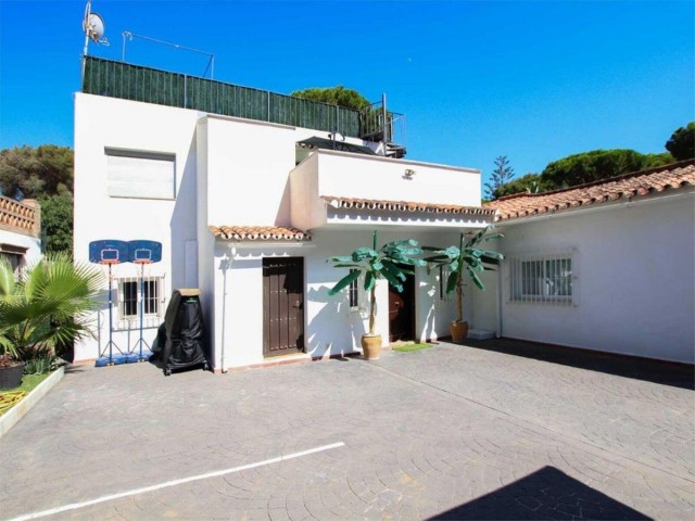 Villa avec 4 Chambres  à El Rosario