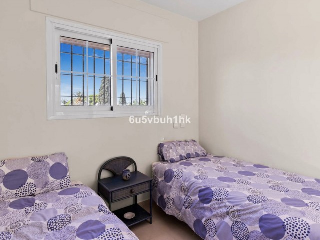 5 Bedrooms Townhouse in El Paraiso