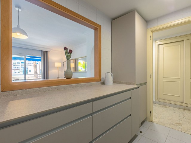 2 Bedrooms Apartment in Puerto Banús