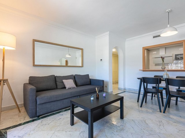 2 Bedrooms Apartment in Puerto Banús