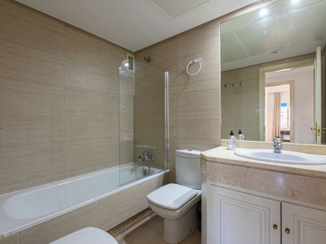 2 Bedrooms Apartment in Puerto Banús