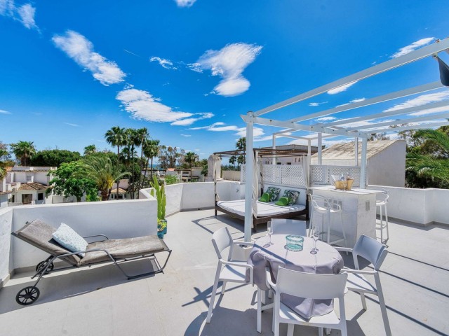 Takvåning i Elviria