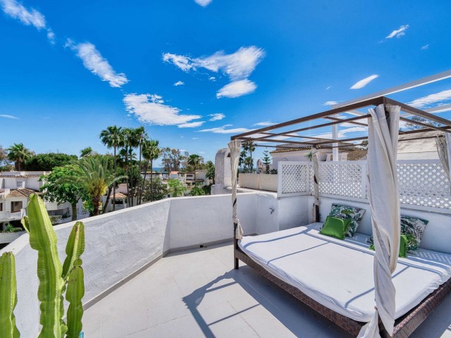 Penthouse in Elviria