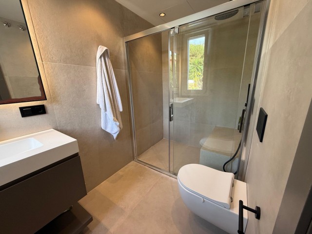 4 Slaapkamer Rijtjeshuis in Benahavís