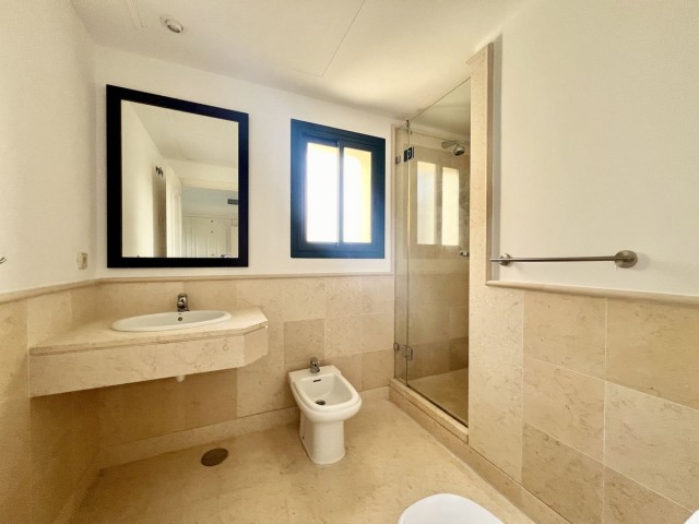 3 Bedrooms Apartment in Benahavís