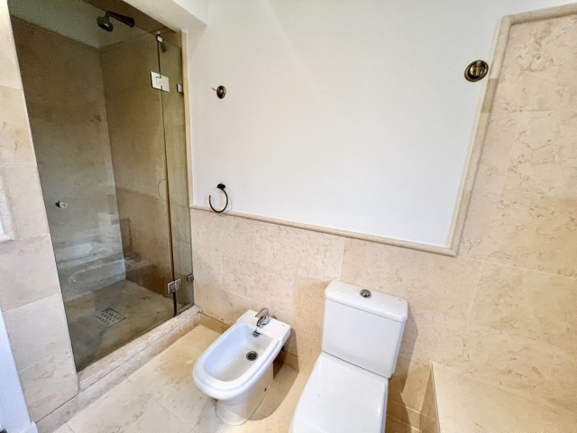 3 Bedrooms Apartment in Benahavís