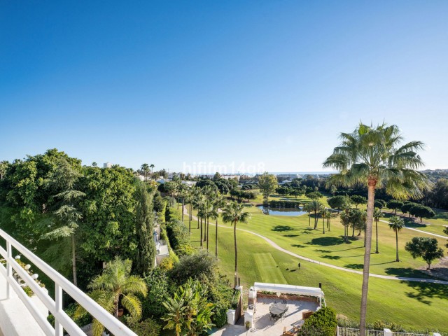 5 Slaapkamer Appartement in Nueva Andalucía