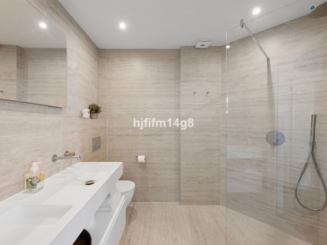 5 Slaapkamer Appartement in Nueva Andalucía