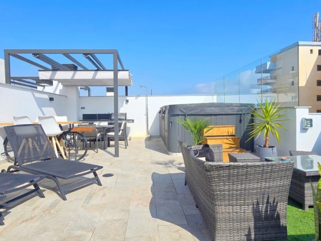 Kattohuoneisto Torremolinos