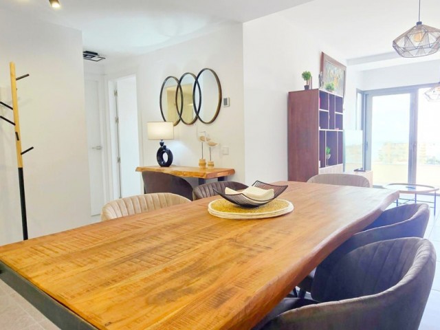 Ático con 2 Dormitorios  en Torremolinos