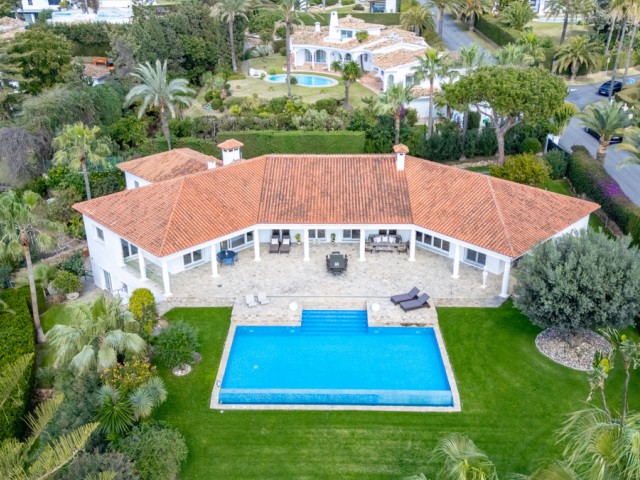 4 Schlafzimmer Villa in Hacienda Las Chapas