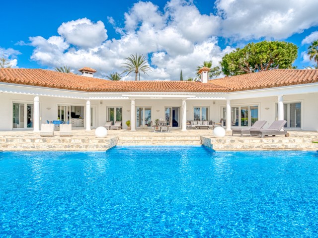 4 Schlafzimmer Villa in Hacienda Las Chapas
