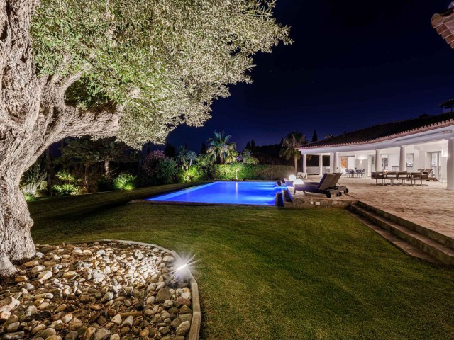 4 Schlafzimmer Villa in Hacienda Las Chapas