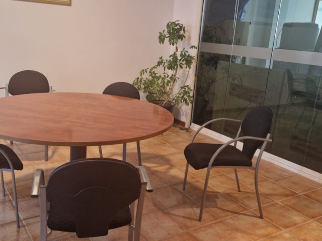 Kommerziell in Calahonda