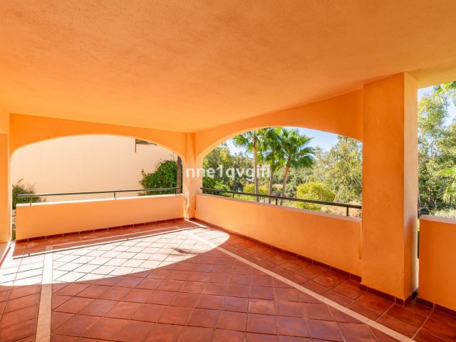 3 Bedrooms Apartment in Elviria