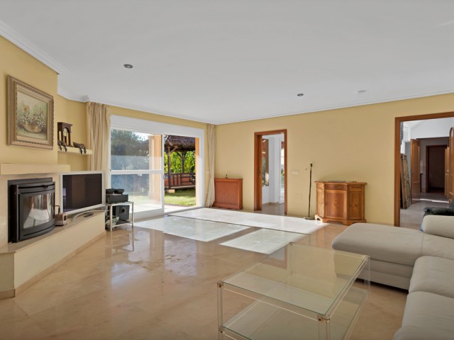 4 Schlafzimmer Villa in Hacienda Las Chapas