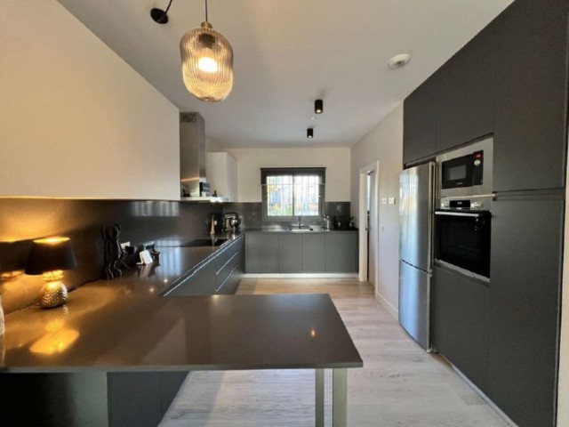 3 Makuuhuoneen Rivitalo San Roque Club