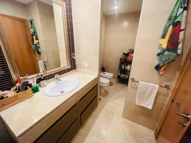 Maison mitoyenne avec 3 Chambres  à Sotogrande