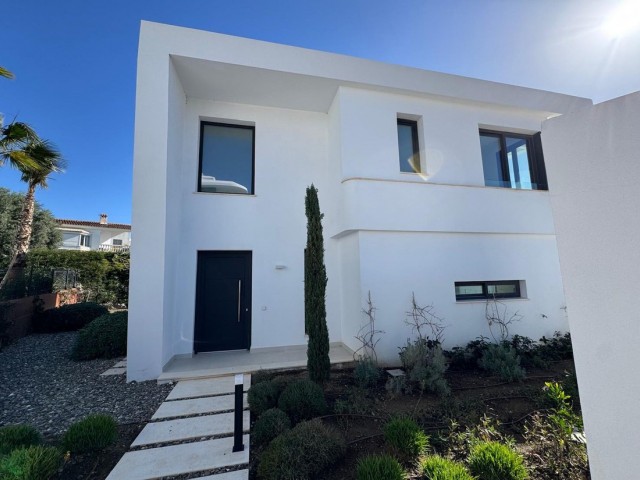 4 Bedrooms Villa in Fuengirola