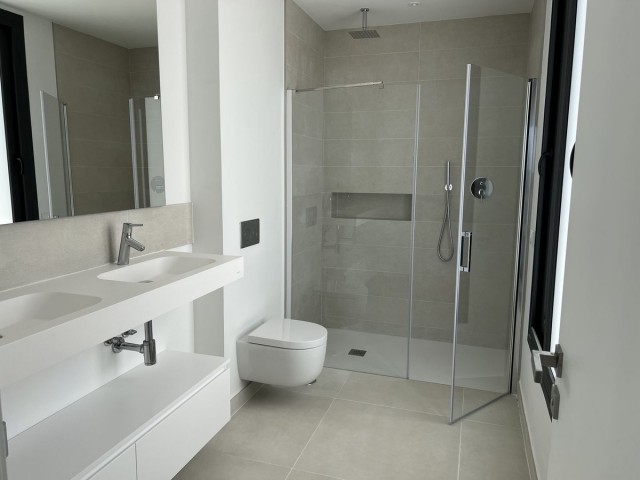 4 Bedrooms Villa in Fuengirola