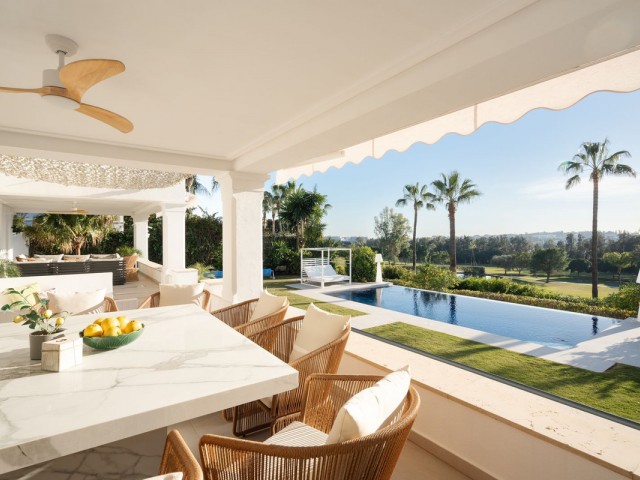 5 Soveroms Villa i Nueva Andalucía
