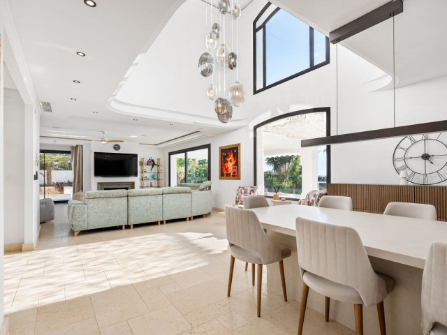 5 Soveroms Villa i Nueva Andalucía