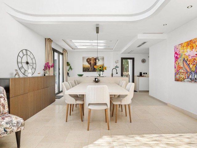 5 Soveroms Villa i Nueva Andalucía