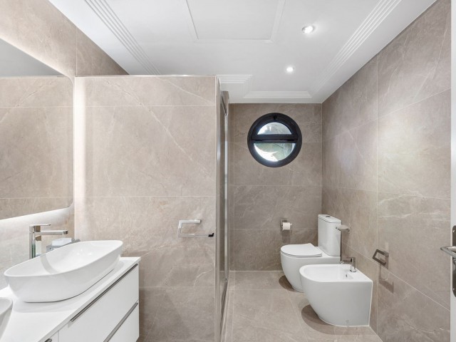 5 Soveroms Villa i Nueva Andalucía