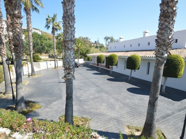 7 Bedrooms Villa in Benalmadena