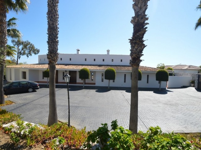 7 Soveroms Villa i Benalmadena