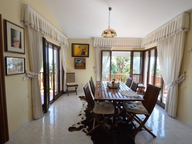 7 Soveroms Villa i Benalmadena