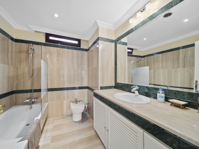 2 Bedrooms Apartment in Benalmadena