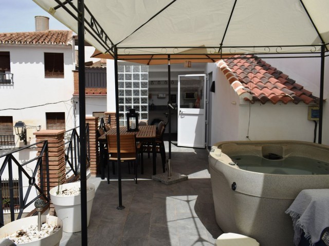 3 Bedrooms Townhouse in Periana