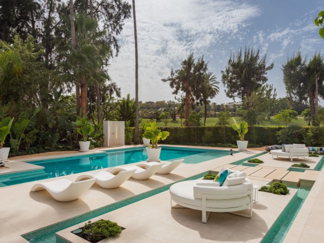 5 Slaapkamer Villa in Nueva Andalucía