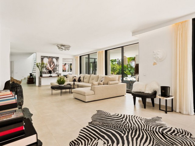 5 Slaapkamer Villa in Nueva Andalucía