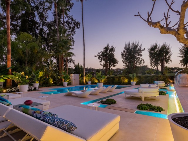 5 Slaapkamer Villa in Nueva Andalucía