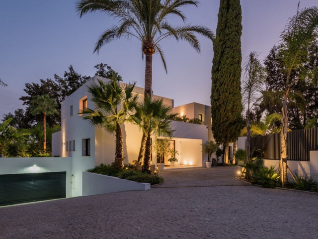 5 Slaapkamer Villa in Nueva Andalucía