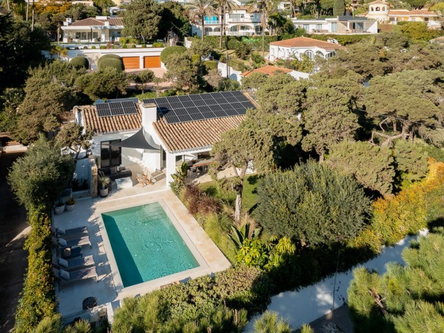 3 Bedrooms Villa in Marbesa