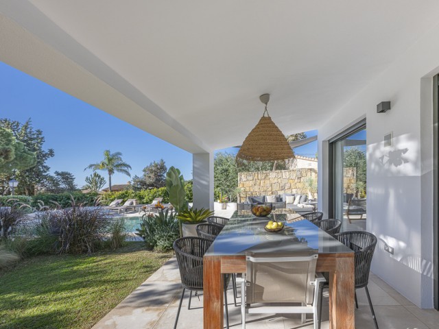 3 Bedrooms Villa in Marbesa
