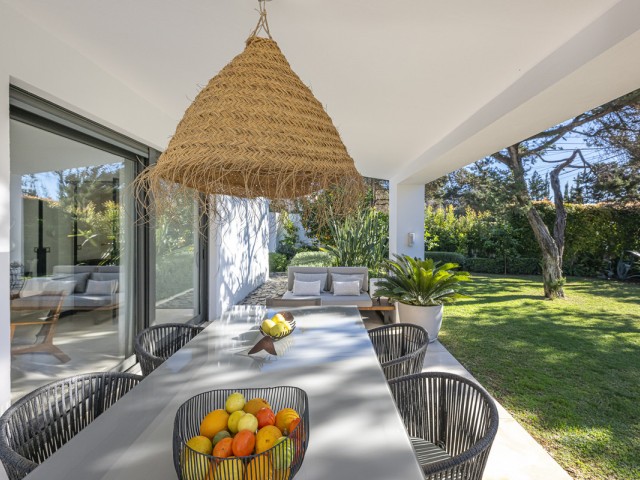 3 Bedrooms Villa in Marbesa
